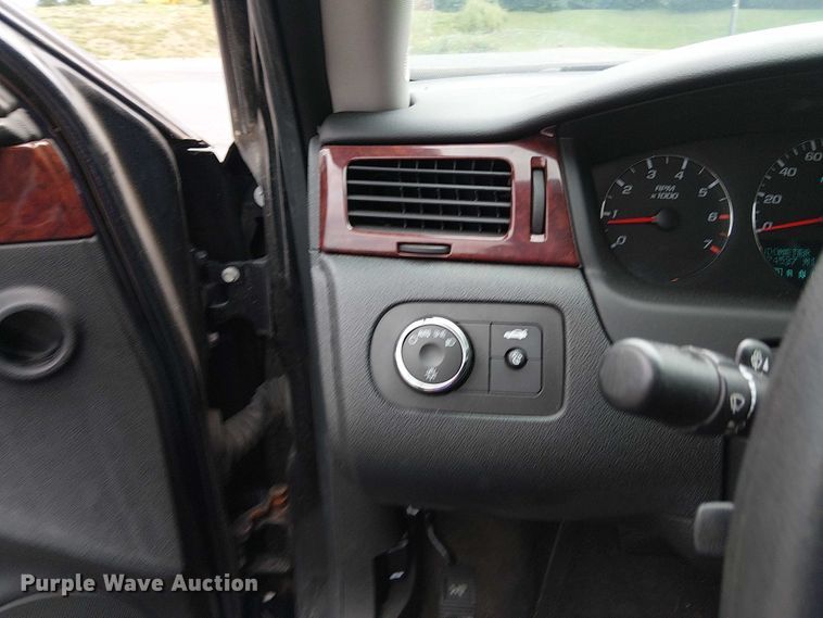 image for item DT6262 2006 Chevrolet Impala Police Cruiser 