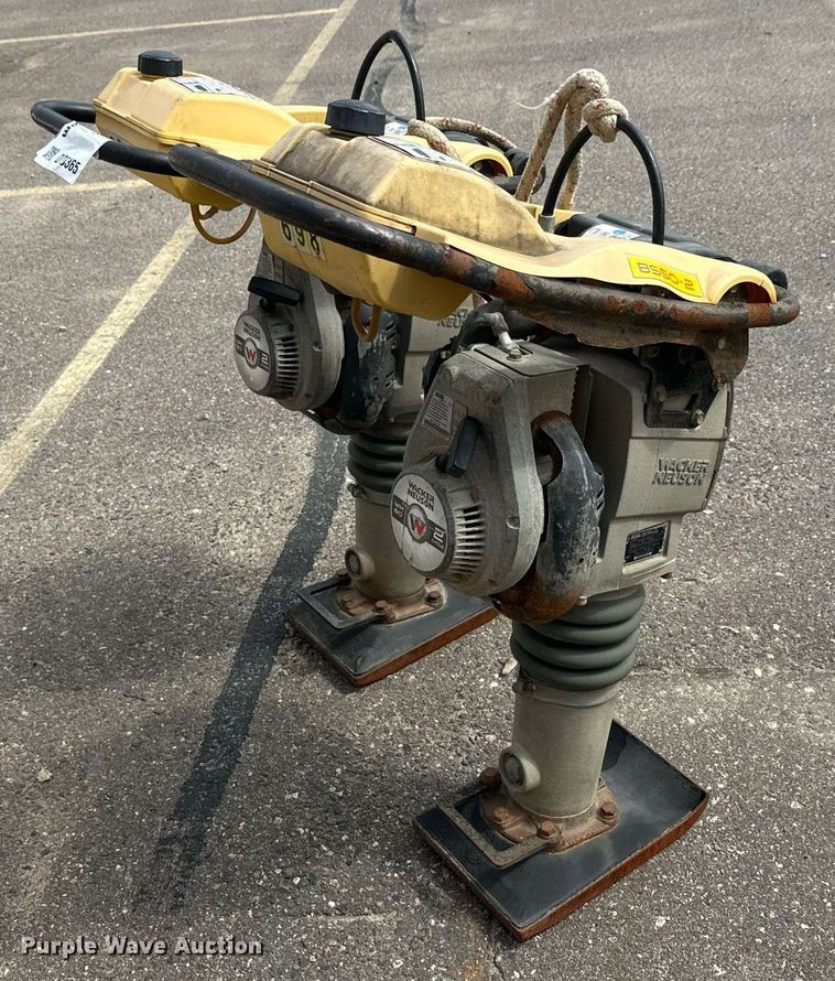 image for item DT6365 Lot of 2 compactors (2) Wacker BS50-2 plate compactors