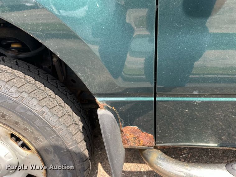 image for item DT6394 2007 Ford F150 SuperCab pickup truck