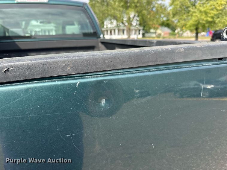 image for item DT6394 2007 Ford F150 SuperCab pickup truck