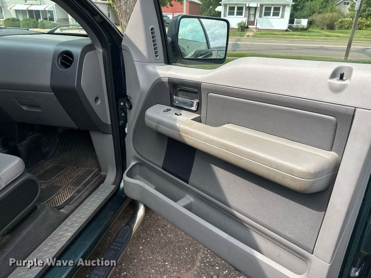 image for item DT6394 2007 Ford F150 SuperCab pickup truck