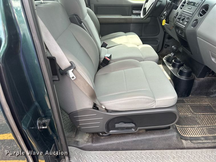 image for item DT6394 2007 Ford F150 SuperCab pickup truck