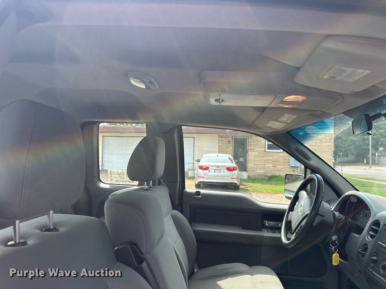 image for item DT6394 2007 Ford F150 SuperCab pickup truck