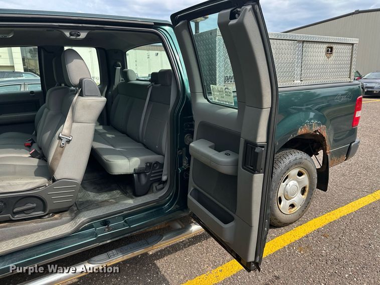 image for item DT6394 2007 Ford F150 SuperCab pickup truck