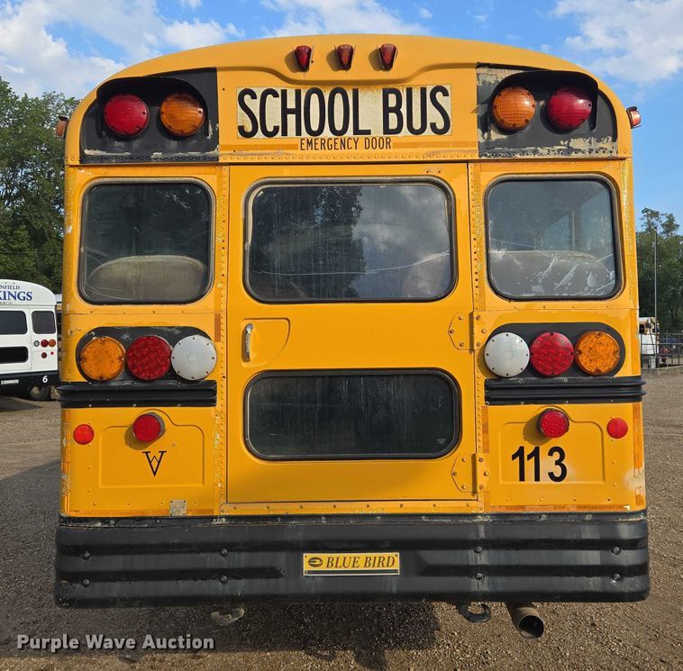 image for item DU6888 2000 International school bus