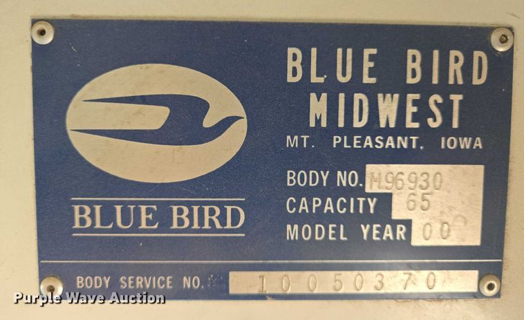 image for item DU6888 2000 International school bus