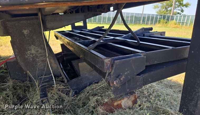 image for item DU6890 Knapheide  PVMX -183CGSA flatbed