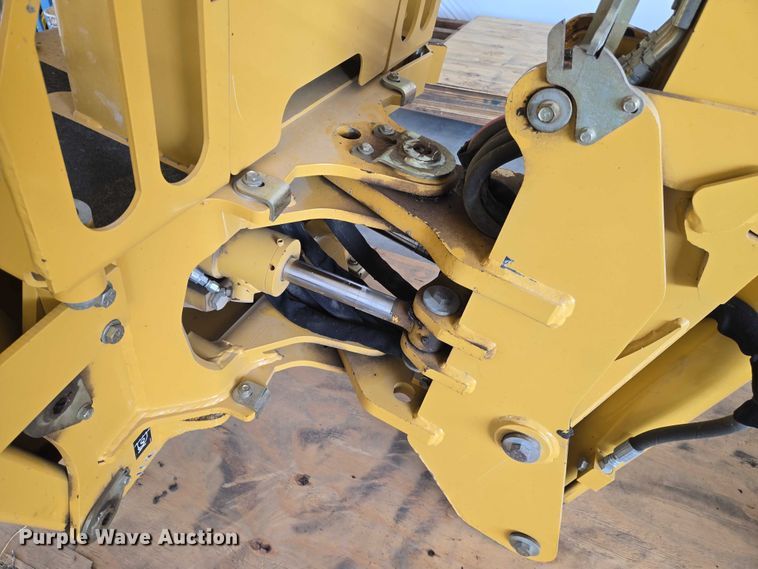 image for item DU6891 Vermeer B750 backhoe attachment