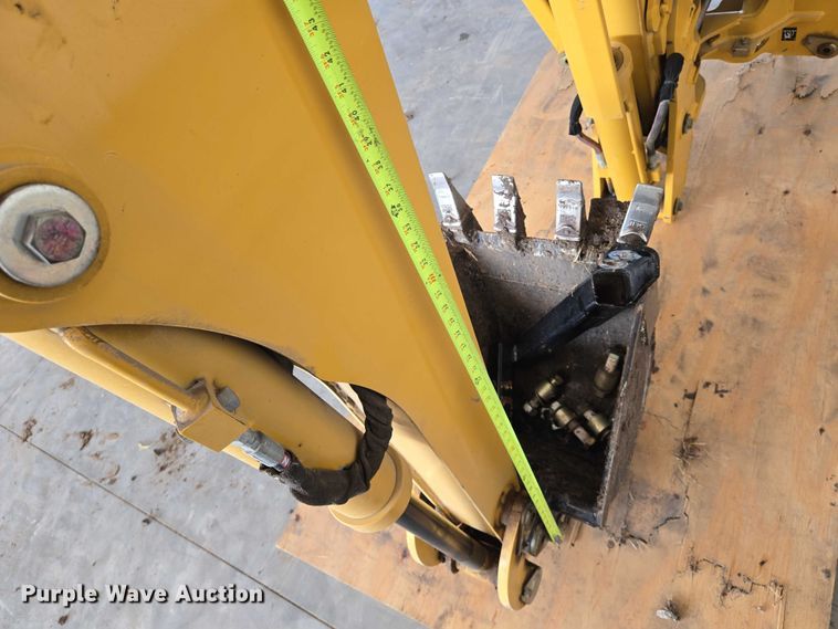 image for item DU6891 Vermeer B750 backhoe attachment