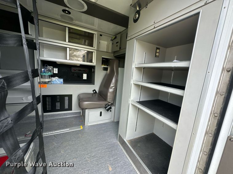 image for item DV1901 2016 Chevrolet Express G3500 ambulance