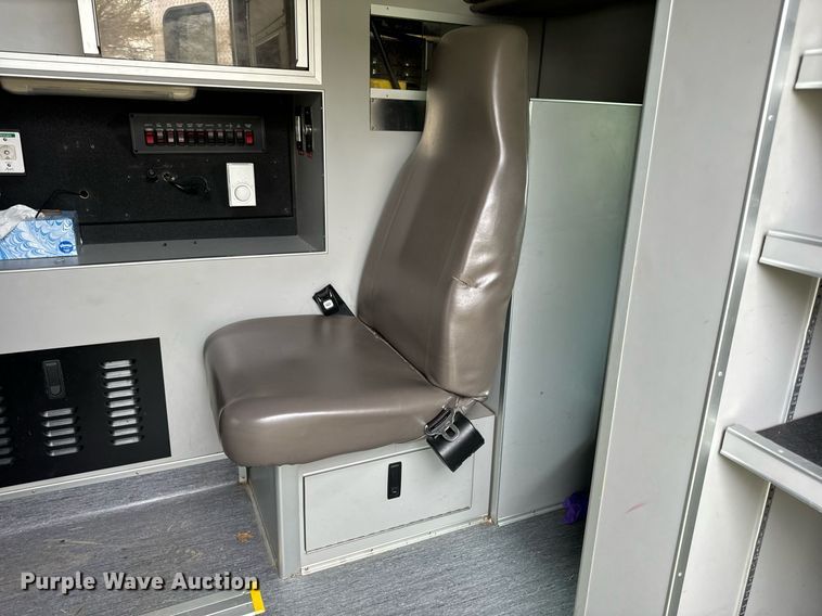 image for item DV1901 2016 Chevrolet Express G3500 ambulance