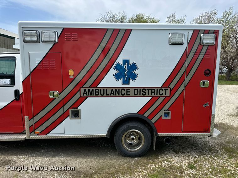 image for item DV1901 2016 Chevrolet Express G3500 ambulance