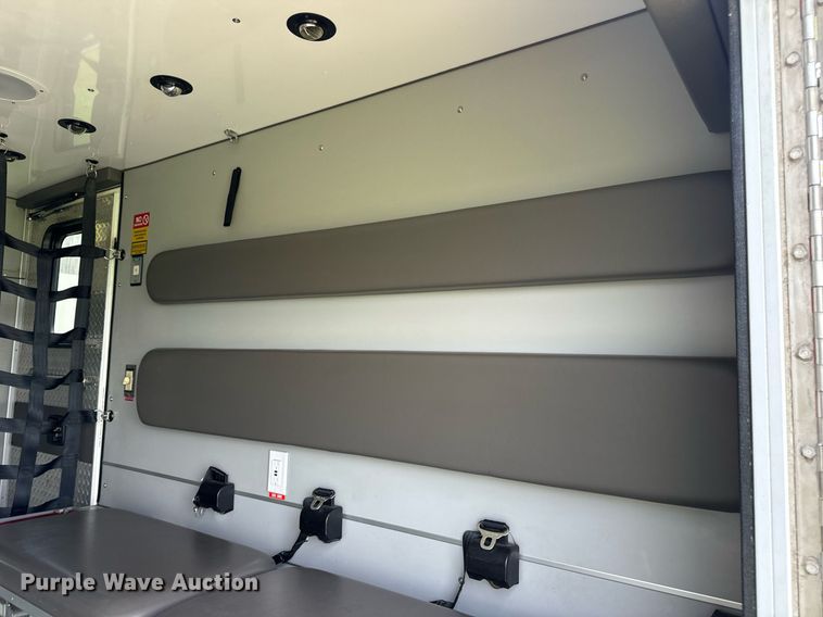 image for item DV1901 2016 Chevrolet Express G3500 ambulance