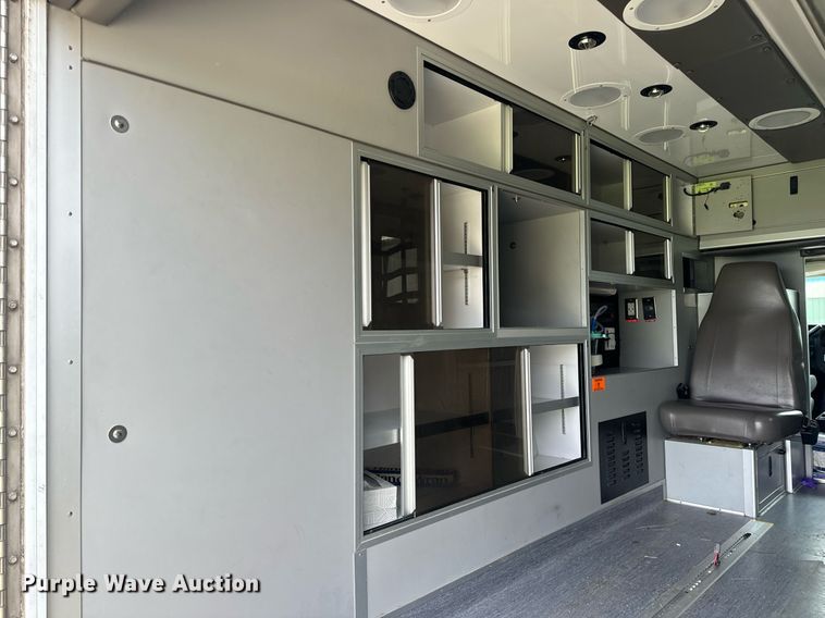 image for item DV1901 2016 Chevrolet Express G3500 ambulance