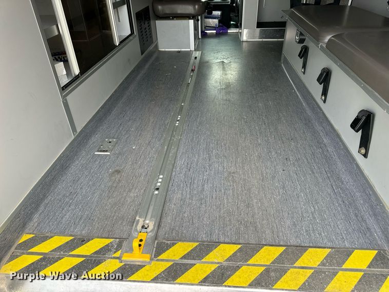 image for item DV1901 2016 Chevrolet Express G3500 ambulance