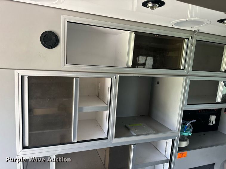 image for item DV1901 2016 Chevrolet Express G3500 ambulance