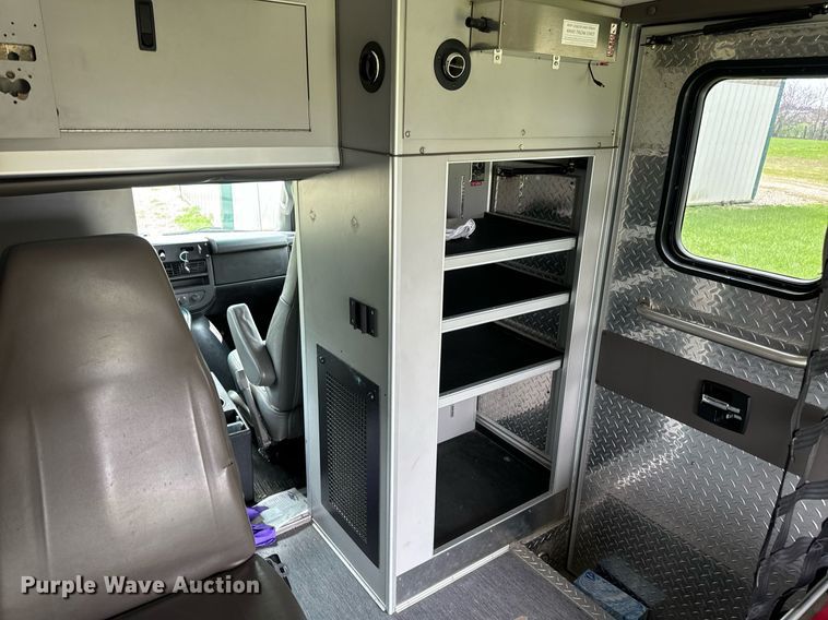 image for item DV1901 2016 Chevrolet Express G3500 ambulance