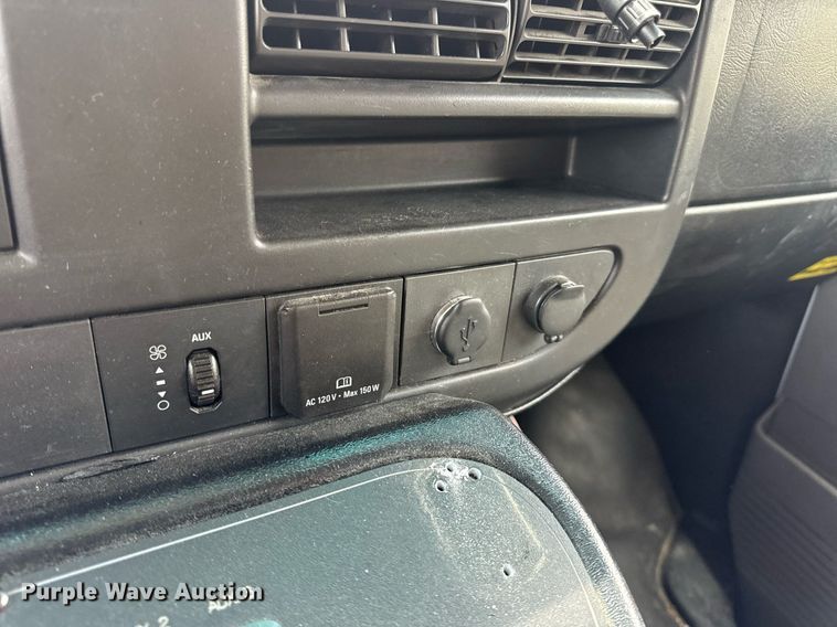 image for item DV1901 2016 Chevrolet Express G3500 ambulance