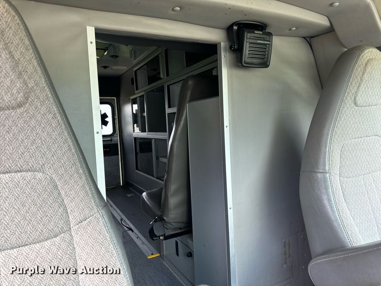 image for item DV1901 2016 Chevrolet Express G3500 ambulance