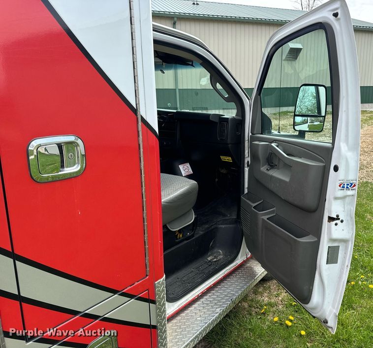 image for item DV1901 2016 Chevrolet Express G3500 ambulance