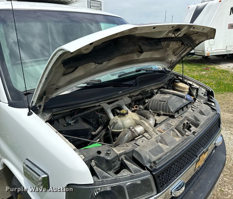 image for item DV1901 2016 Chevrolet Express G3500 ambulance