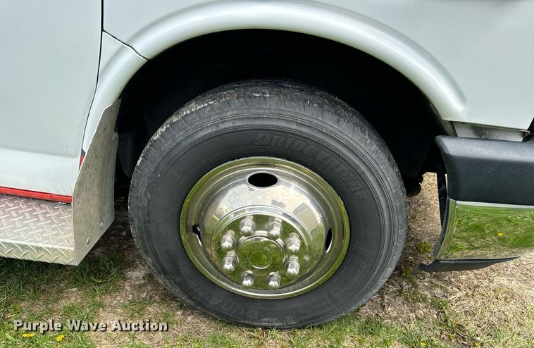 image for item DV1901 2016 Chevrolet Express G3500 ambulance