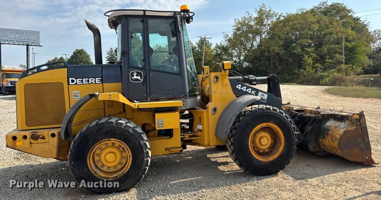 image for item DW6623 2009 John Deere 444K wheel loader