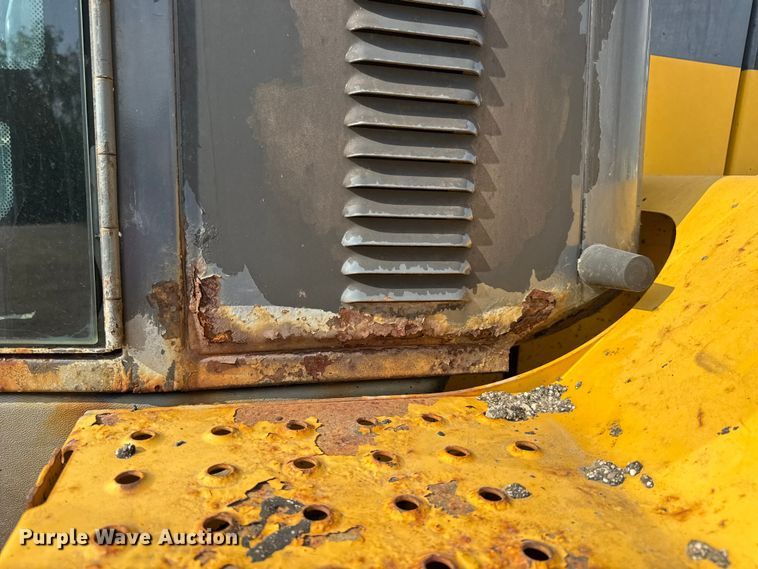 image for item DW6623 2009 John Deere 444K wheel loader