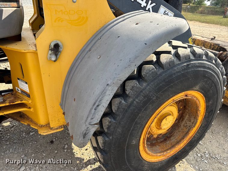 image for item DW6623 2009 John Deere 444K wheel loader