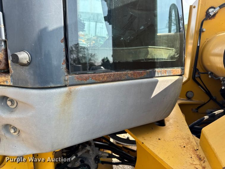 image for item DW6623 2009 John Deere 444K wheel loader