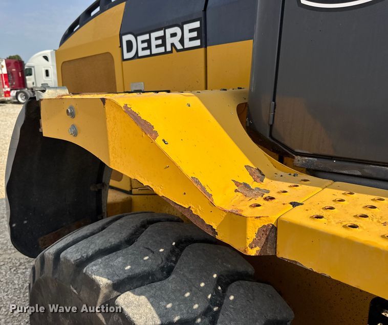 image for item DW6623 2009 John Deere 444K wheel loader