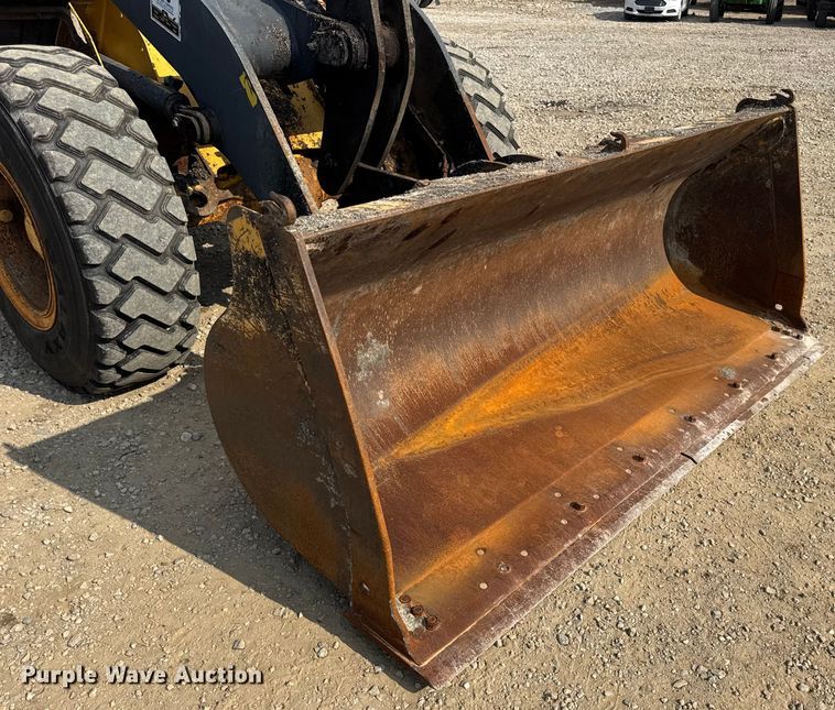 image for item DW6623 2009 John Deere 444K wheel loader