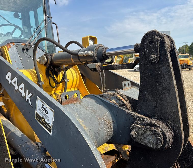 image for item DW6623 2009 John Deere 444K wheel loader