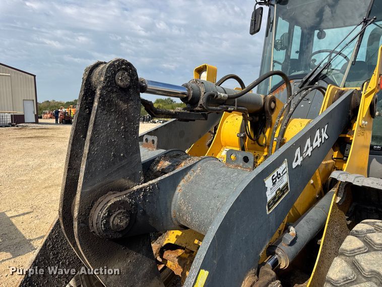 image for item DW6623 2009 John Deere 444K wheel loader