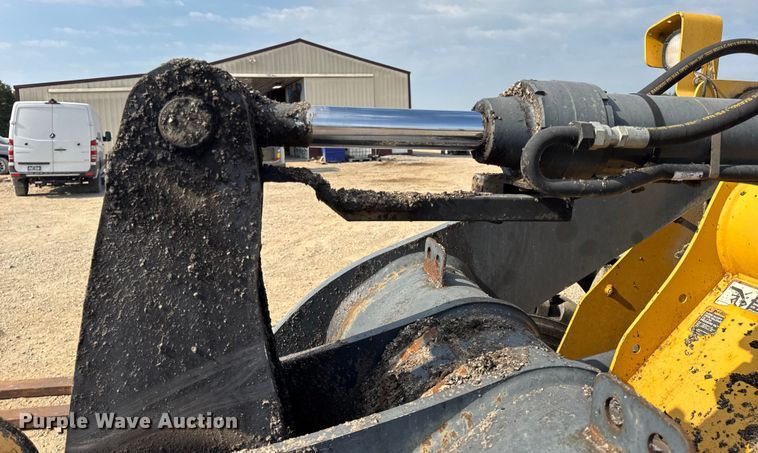 image for item DW6623 2009 John Deere 444K wheel loader