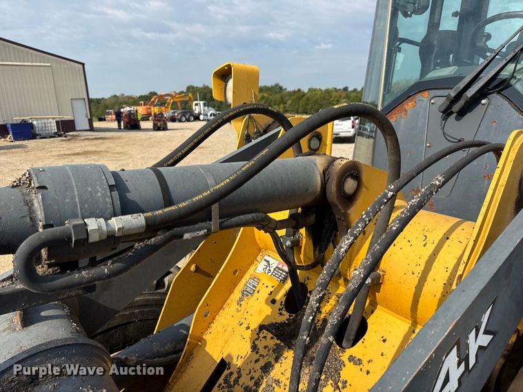 image for item DW6623 2009 John Deere 444K wheel loader