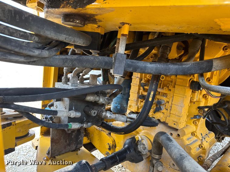 image for item DW6623 2009 John Deere 444K wheel loader