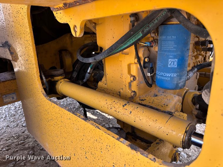 image for item DW6623 2009 John Deere 444K wheel loader