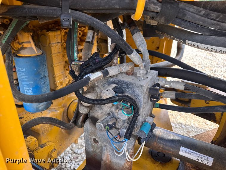 image for item DW6623 2009 John Deere 444K wheel loader