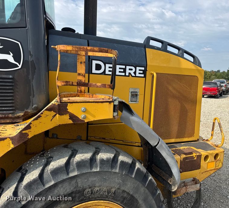 image for item DW6623 2009 John Deere 444K wheel loader