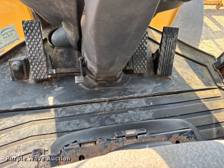 image for item DW6623 2009 John Deere 444K wheel loader