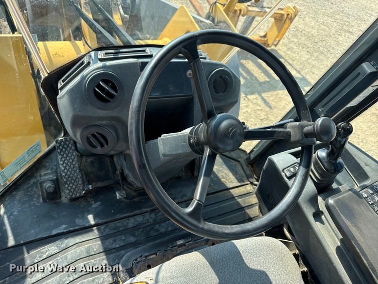 image for item DW6623 2009 John Deere 444K wheel loader