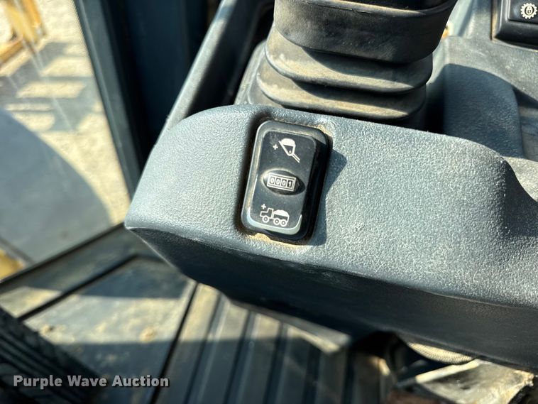 image for item DW6623 2009 John Deere 444K wheel loader