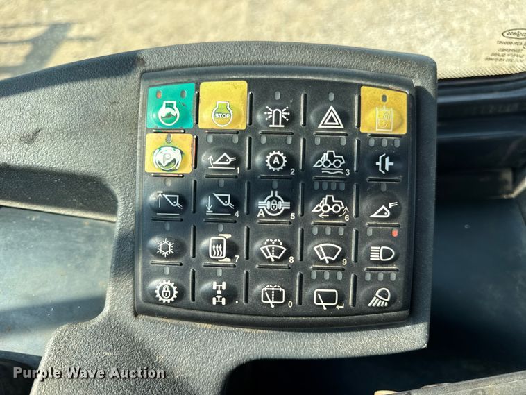 image for item DW6623 2009 John Deere 444K wheel loader