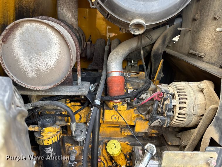 image for item DW6623 2009 John Deere 444K wheel loader