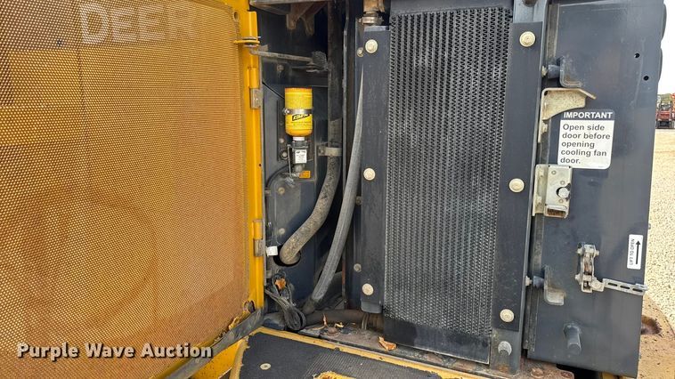 image for item DW6623 2009 John Deere 444K wheel loader