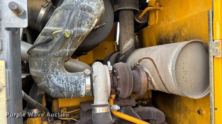 image for item DW6623 2009 John Deere 444K wheel loader