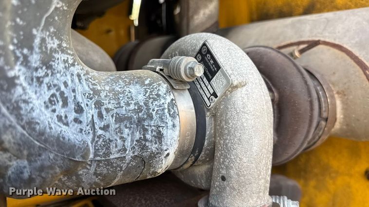 image for item DW6623 2009 John Deere 444K wheel loader