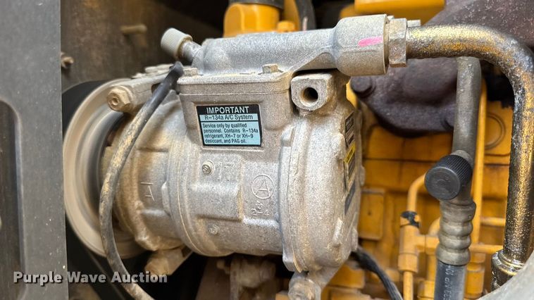 image for item DW6623 2009 John Deere 444K wheel loader