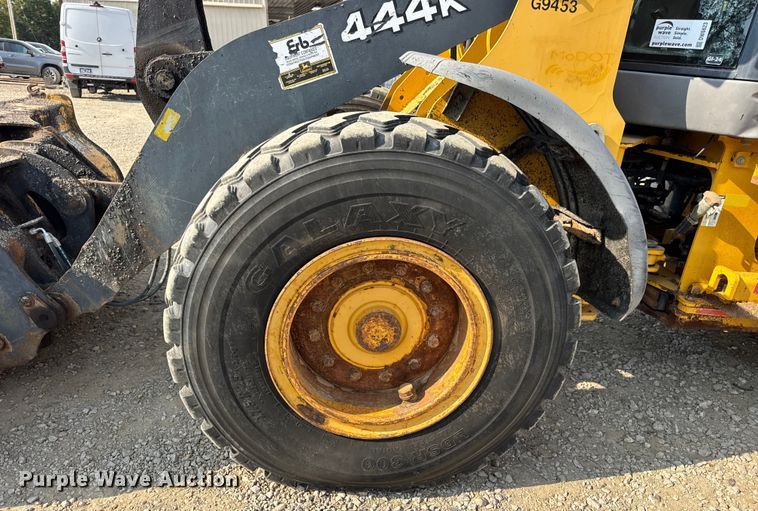 image for item DW6623 2009 John Deere 444K wheel loader